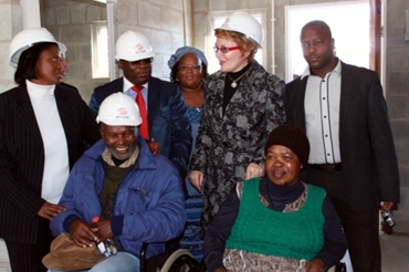 Picture 4: Disabled PHP Beneficiaries with Premier Zille and Minister Madikizela