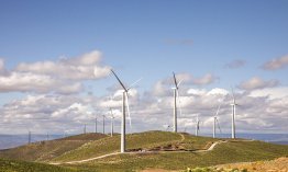 Turbines-on-hills-of-Roggeveld-Wind-Farm.jpg