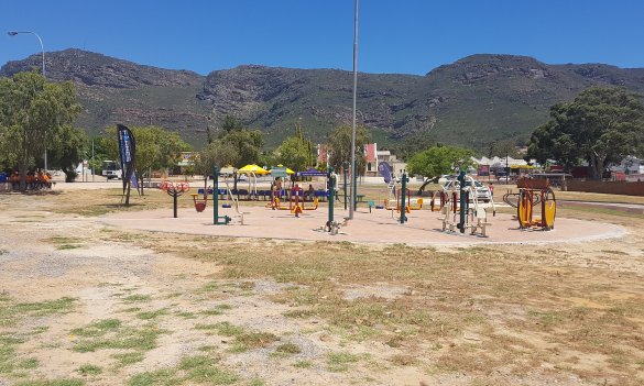 Piketberg - outdoor gym project opening - 2018