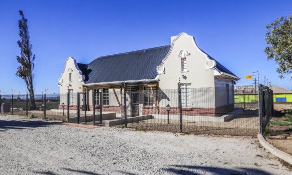 Vredenbury - old train station building renovation (used as tourism office) - 2018