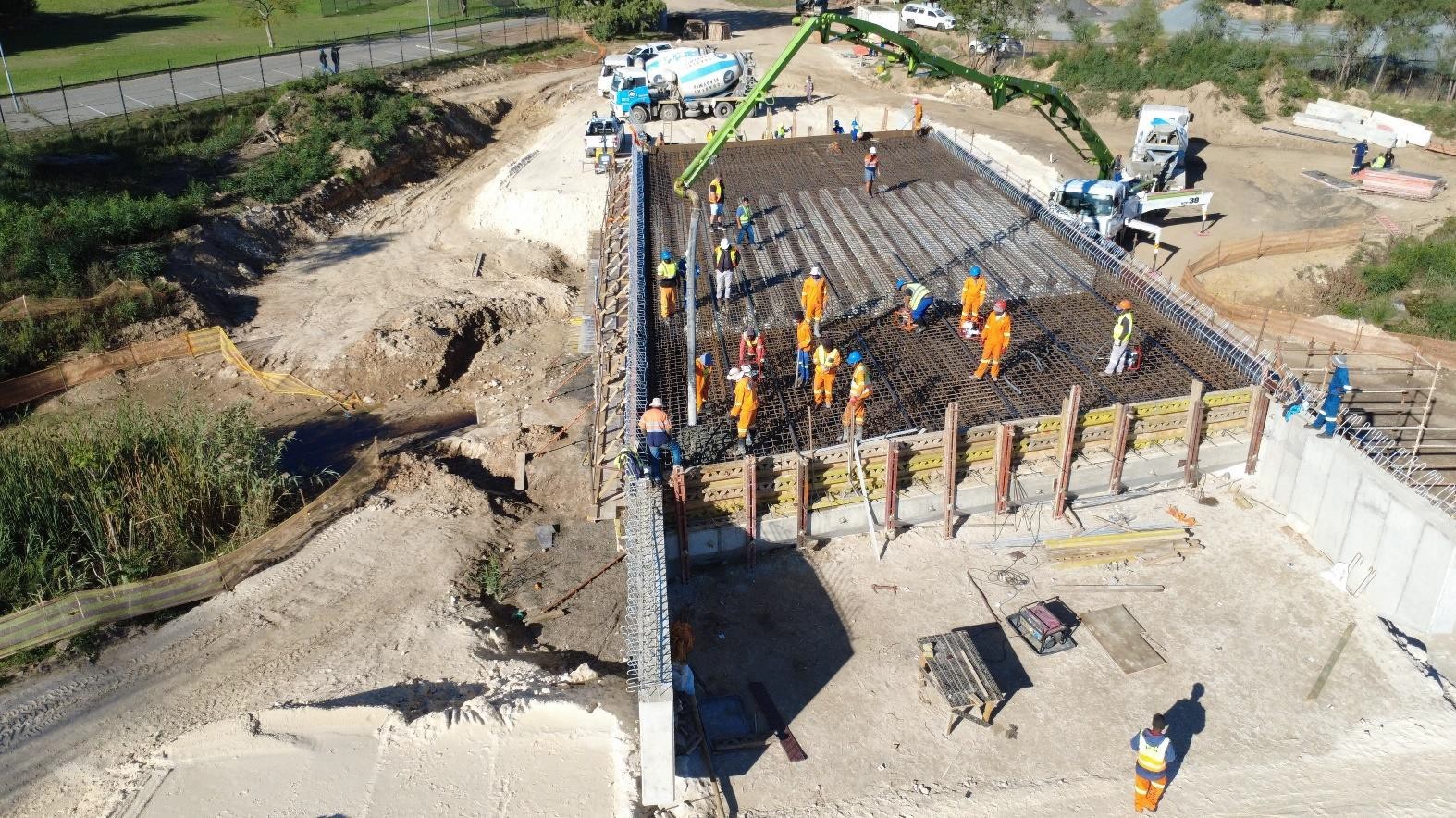 Casting of Van Wyk river bridge deck