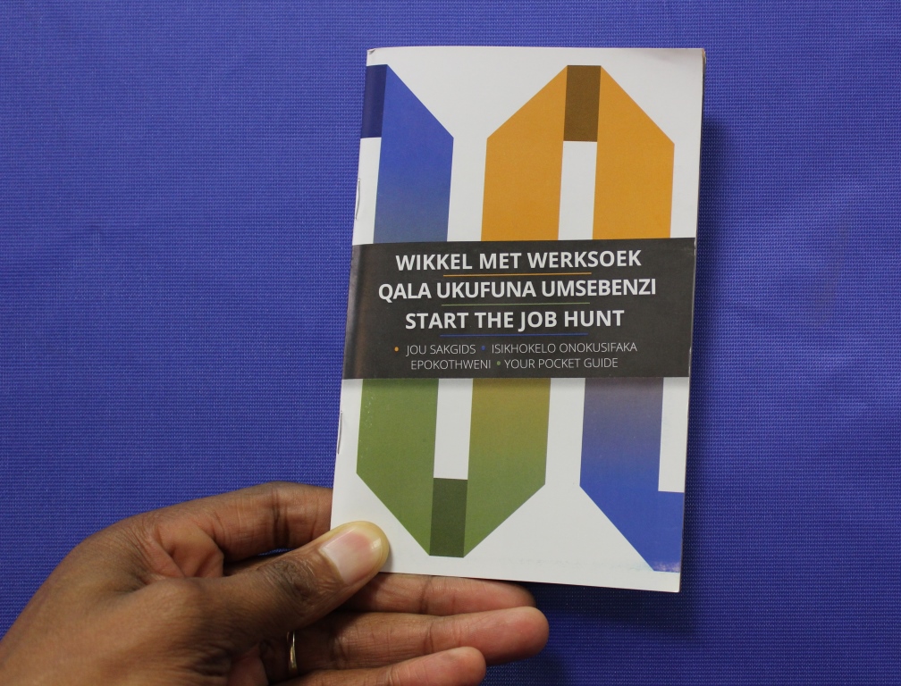 A copy of the multilingual “Start the Job Hunt” booklet.