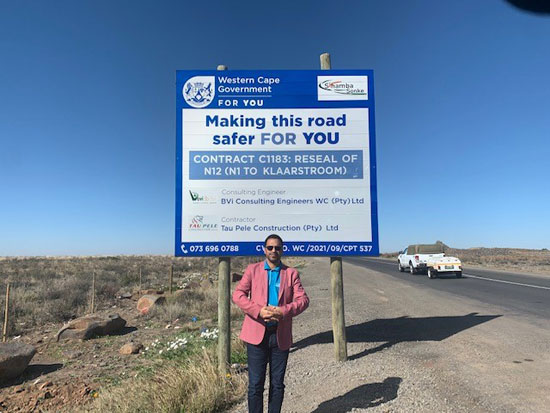 Minister Simmers visits Central Karoo key road projects