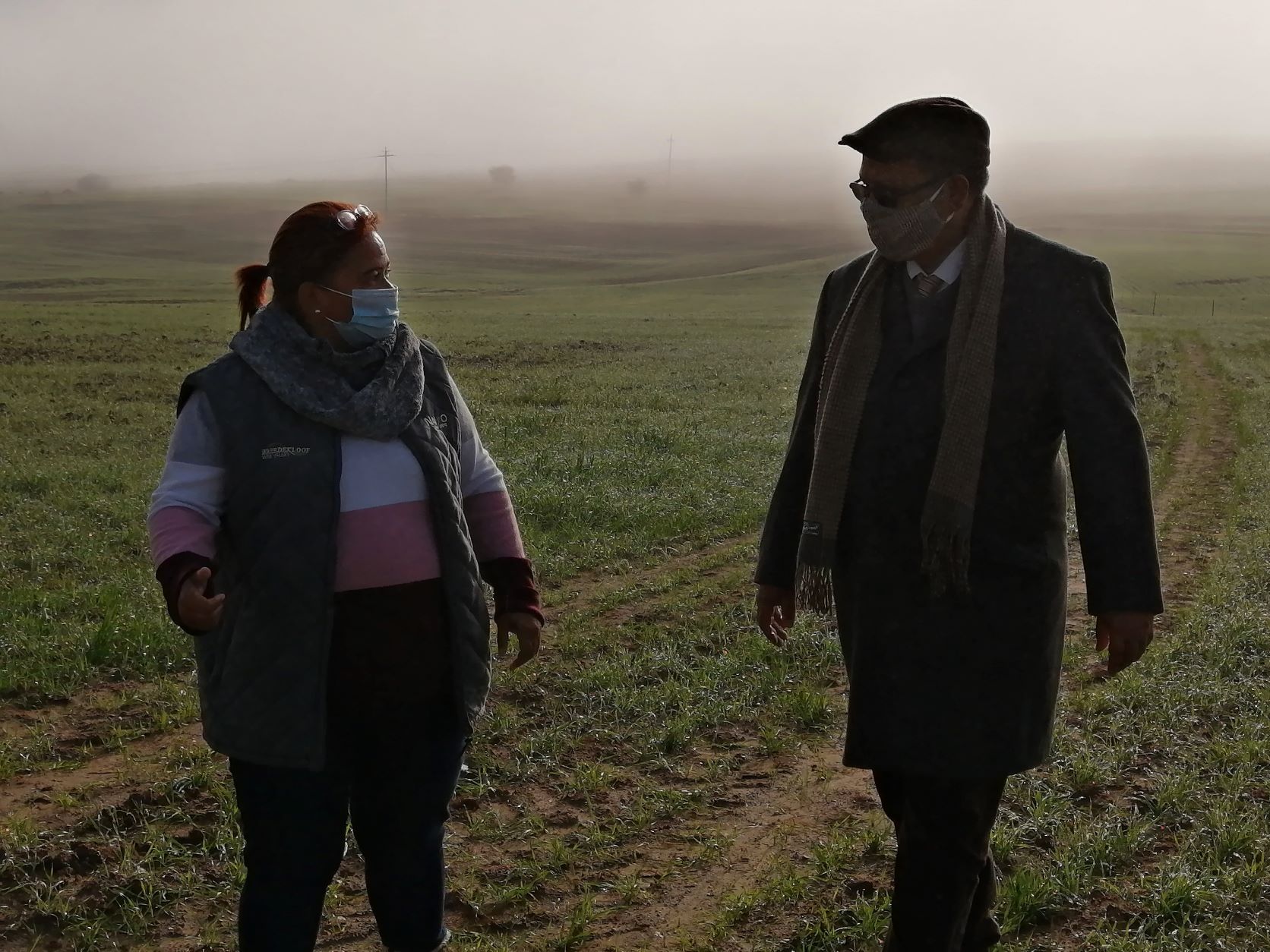 Grain Farmer Alfreda Mars and Minister Meyer during a visit in 2020