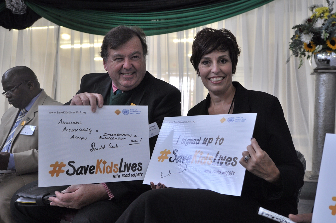 Minister Grant and Ms Ronel Kriek from FedEx at the launch of the Walk This Way Project.