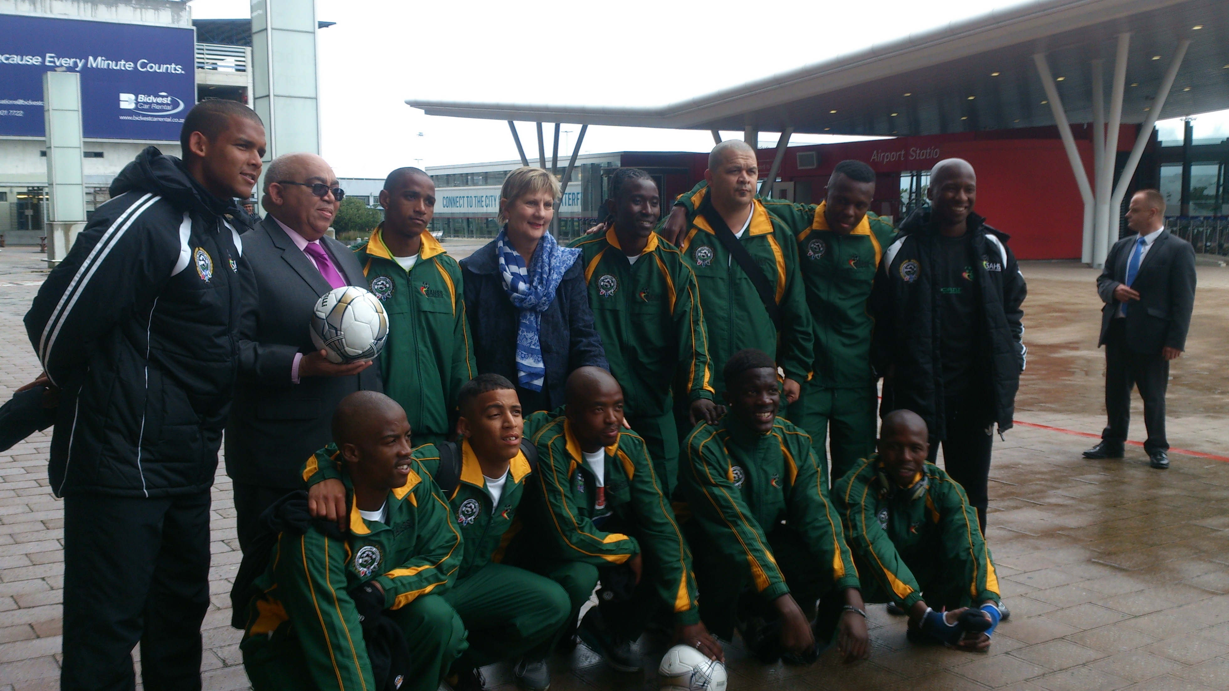 Minister Marais and Minister Fritz with the team