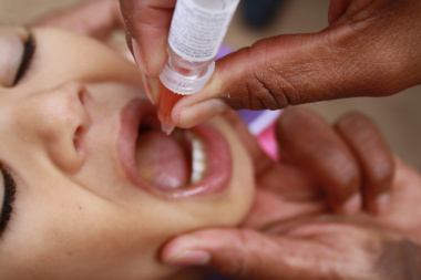 Polio drops – as easy as 1, 2, 3 drops of serum.