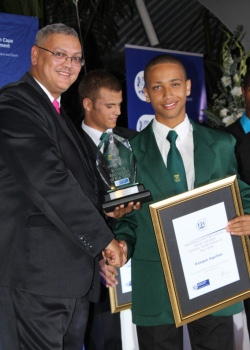 Adv Lyndon Bouah, chief director of sport at DCAS and School Sportsman of the Year, Keegan Agulhas for his contribution to the chess community