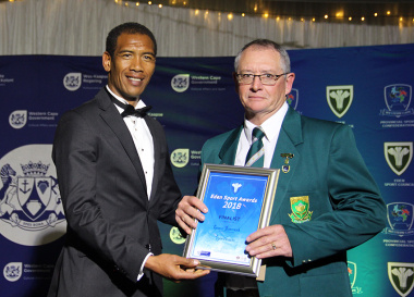Ashwin Willemse with one of the sportman of the year nominees at the Eden Sport Awards in Oudtshoorn