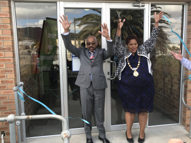 Chief Director Mwandile Hewu & Cape Agulhas Deputy Mayor Zukiswa Tonisi cut ribbon