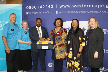 Representatives of the Church of Jesus Christ of the Latter-day Saints handed over the donation to representatives from the Western Cape Department of Health.