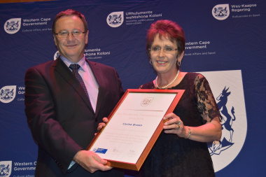 Carina Brown receiving her Ministerial Award from Minister Anton Bredell