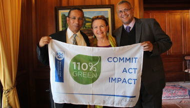 Minister Meyer, Premier Helen Zille and Adv. Lyndon Bouah (DCAS Sport and Recreation) with the flag.
