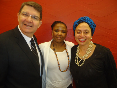 Dr Mbombo with Artscape CEO Michael Maas and Director of Audience Development & Education Marlene le Roux