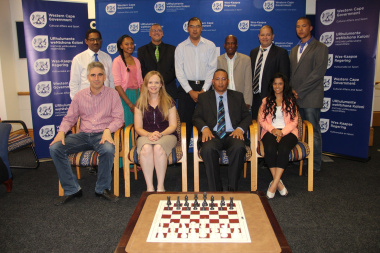 Dr Meyer and officials from DCAS and Chess Western Province with SA team chess players.