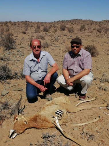 Farmer Dean Gouws and MEC Ivan Meyer during the drought visit to Beaufort West
