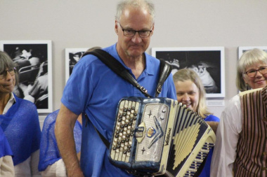 Gösta Petersen made sure he showed everyone what he can do on the accordion