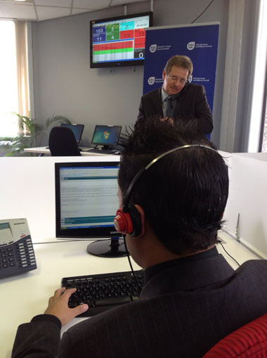 Minister Theuns Botha at the Health call centre.