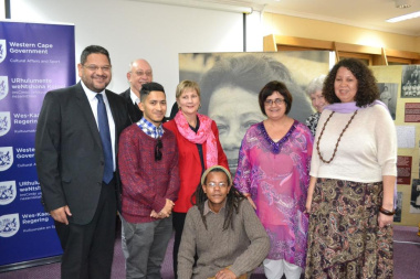 HOD Walters, Minister Marais and Chief Director Du Preez with members of the Museum Service who put the exhibition together