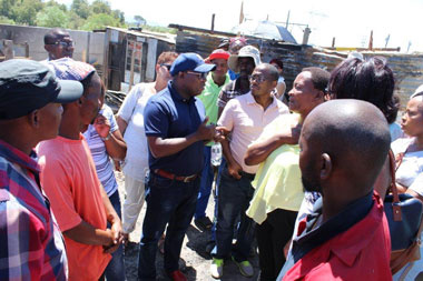 Minister Bonginkosi Madikizela to visit Paarl's Fire Victims