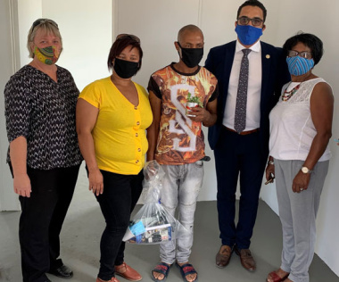 Bergrivier Deputy Mayor, Alderlady Sandra Crafford, Mrs. Christine Syster, Mr Wilfred Syster, Western Cape Minister of Human Settlements, Tertuis Simmers and Ward Councillor Audrey Small.