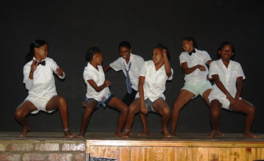 Learners of Gamka-Oos Primary School performing a dance