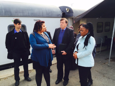 Minister Grant and Minister Mbombo with Ms Lynette Flusk of the Phelophepa health train.