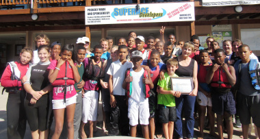 Minister Marais and the children from Garden Route Sailing academy