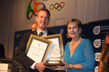 Minister Marais with the Sportsman of the Year winner, Blaine Dodds
