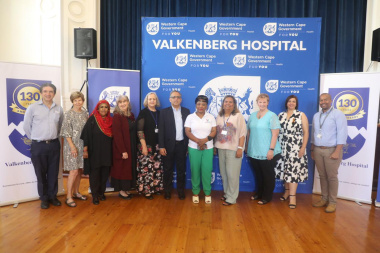 Minister with Valkenberg Hospital Facility Board.