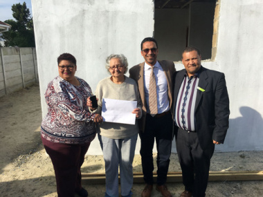 Blue downs resident receive title deeds
