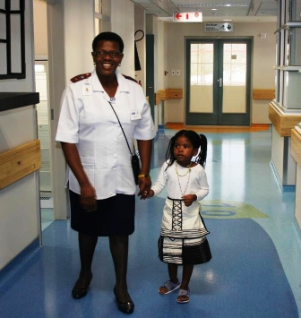 Operational manager Sr Lindiwe Teto gives patient Lindokuhle Dlakavu a tour of the newly opened Ward B2.