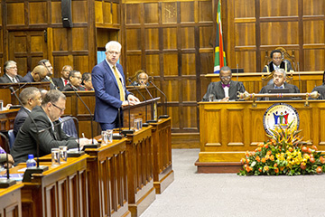 Premier Alan Winde delivering his speech