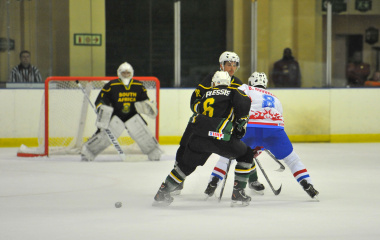 South Africa in action against Luxembourg. Photo by Bruce Sutherland (City of Cape Town)