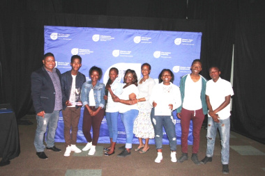 The cast of festival winners ‘African Calling’, pictured with Breede Valley Councillor Joffrey Jack