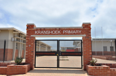 The entrance of the Kranshoek Primary School.