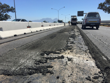 The removal of the existing asphalt on the N2.