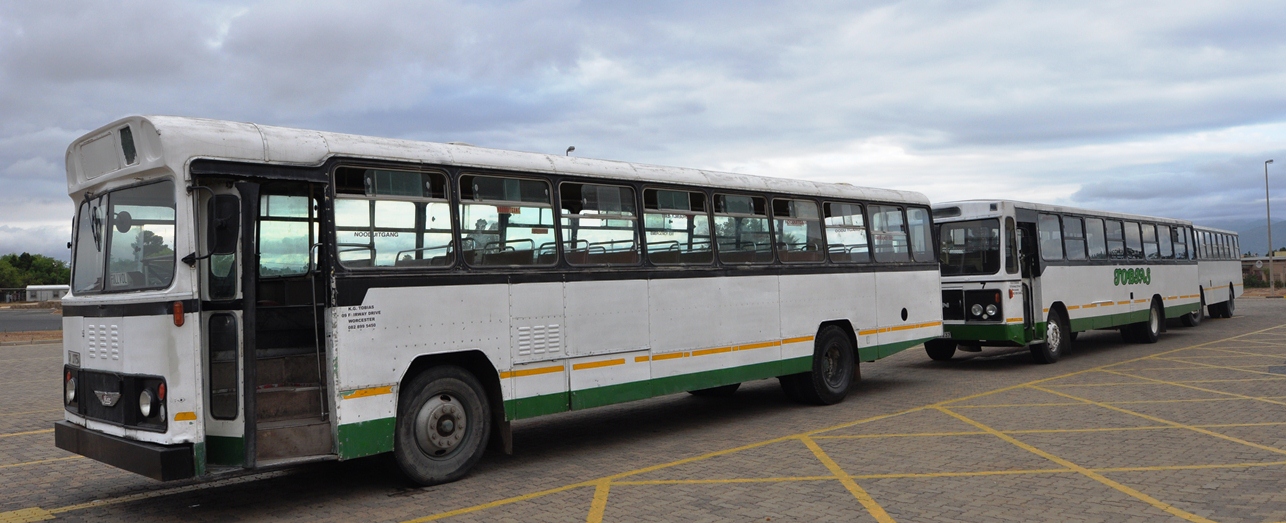 The licences of 3 buses were suspended.