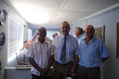 Gerrit van Rensburg, Western Cape Minister of Agriculture and Rural Development today visited isolated farming communities in the Bitterfontein area