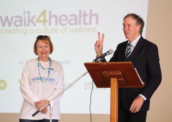 Premier Zille at the Walk4health launch.
