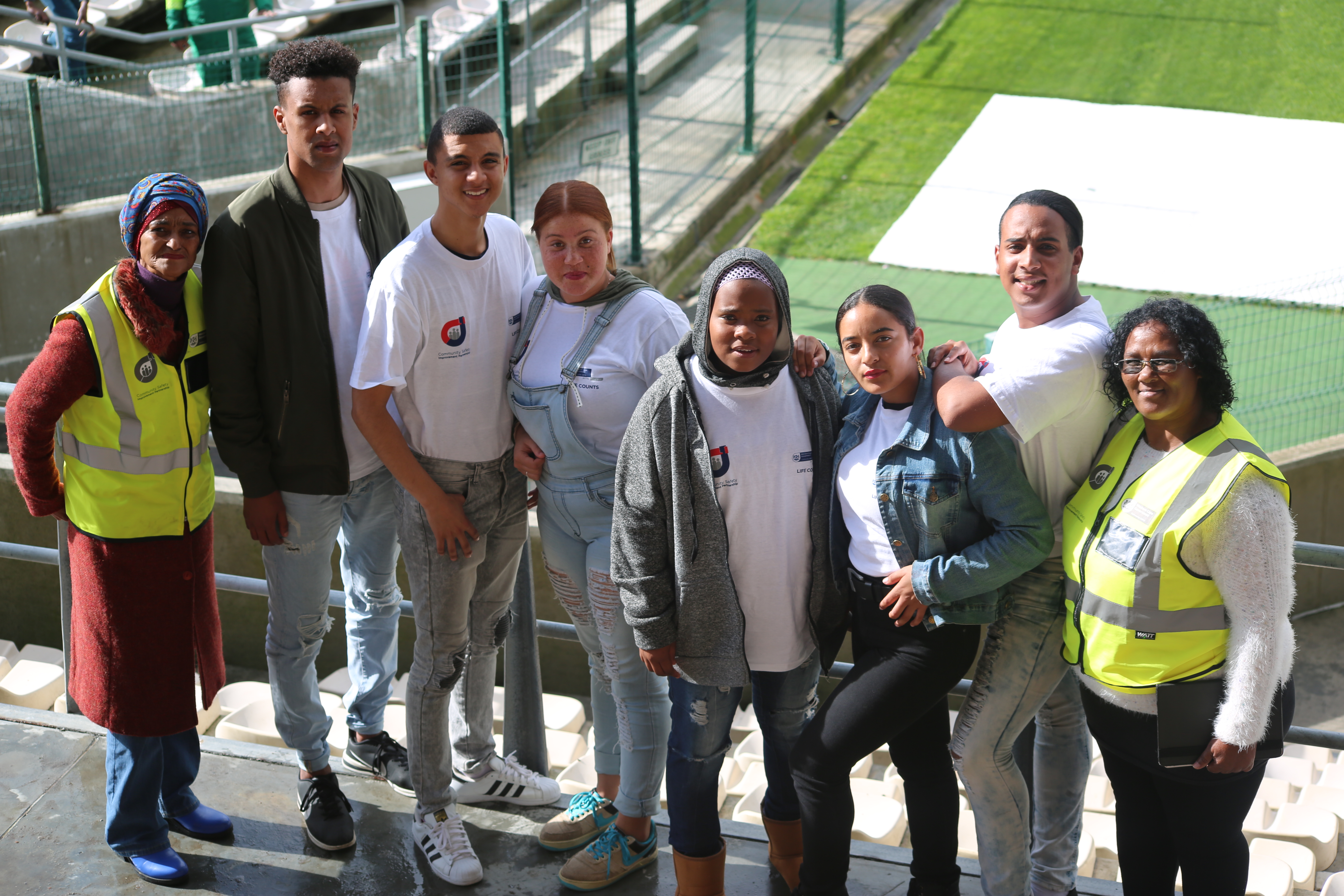 Youth from Saldanha in the West Coast were happy to be part of the Life Counts launch. They are accompanied by Walking Bus members; Ms Maureen Thyss (left) and Ms Geraldine Kokdom (far right).